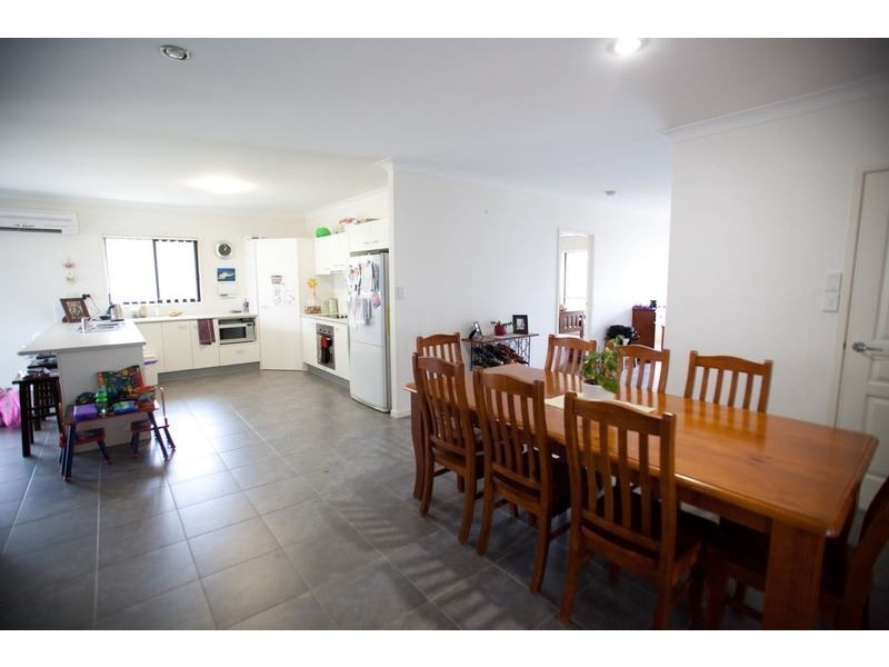 12 Benarkin Close, Waterford QLD 4133