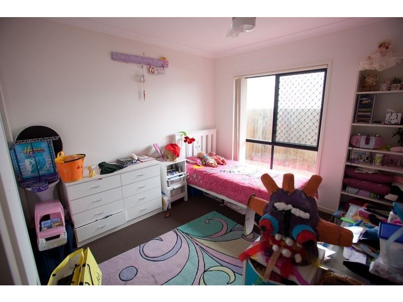 12 Benarkin Close, Waterford QLD 4133