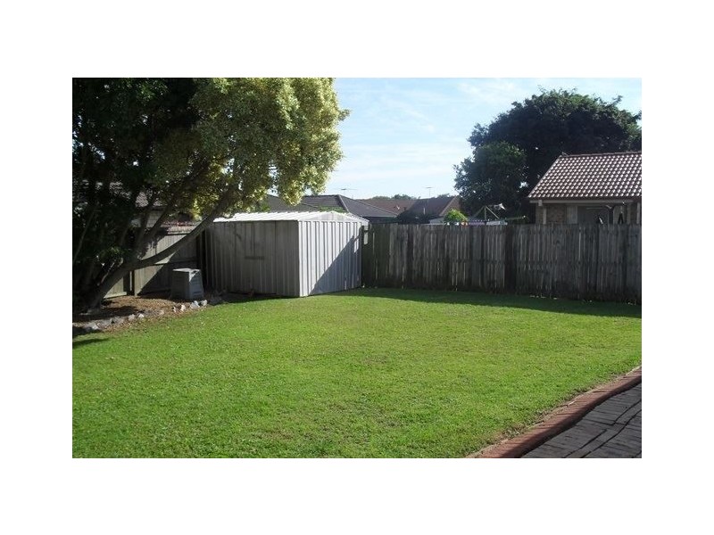 11 Ku Ring-Gai Close, Loganholme QLD 4129