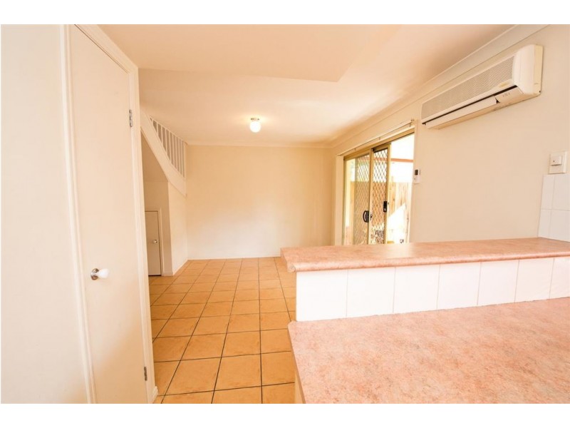 8/6 Samanthas Way, Slacks Creek QLD 4127