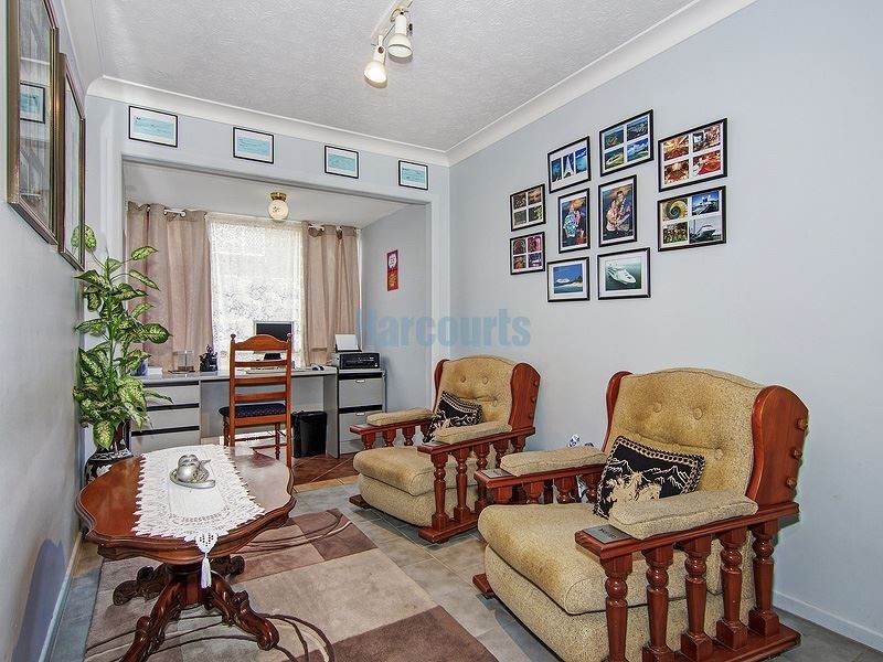 57 Wantana Cr, Edens Landing QLD 4207