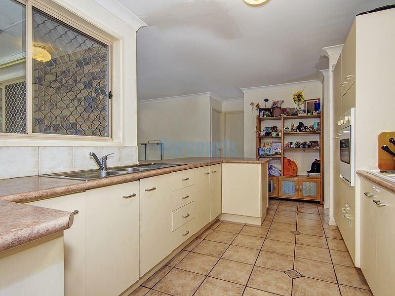 4 Trevina Crescent, Mount Warren Park QLD 4207