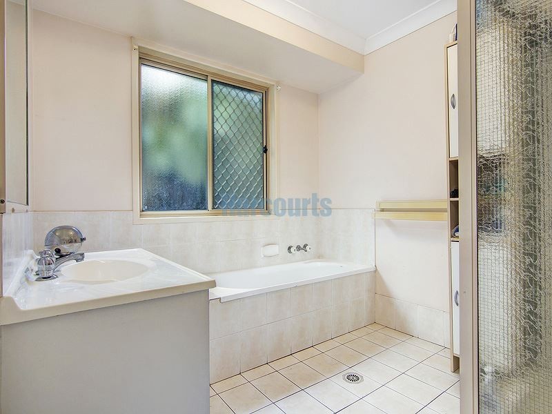 4 Trevina Crescent, Mount Warren Park QLD 4207