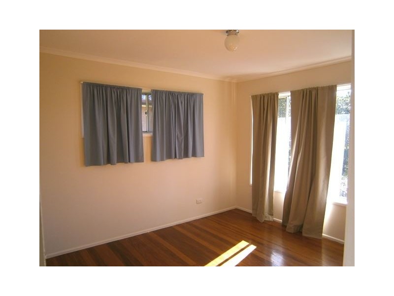 31 Abang Ave, Tanah Merah QLD 4128