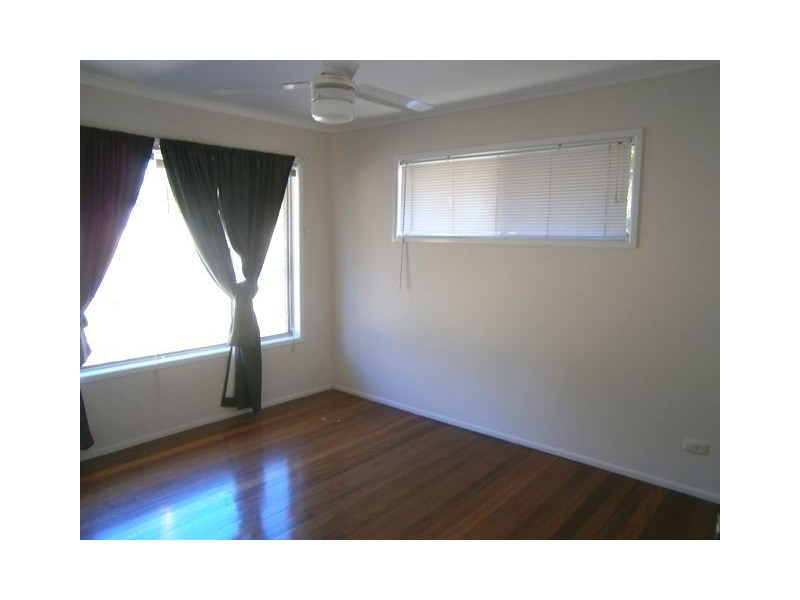 31 Abang Ave, Tanah Merah QLD 4128