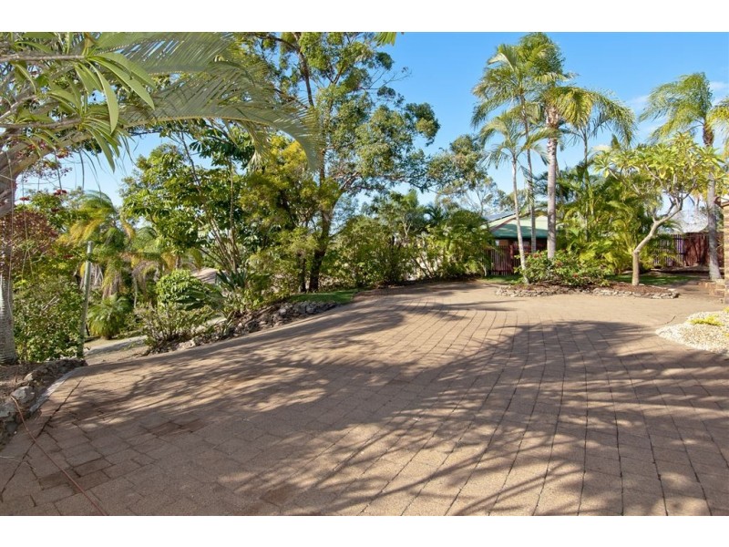12 Rowsell Ct, Mount Warren Park QLD 4207