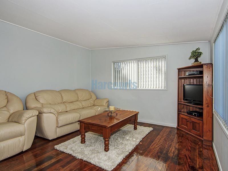 27 Logan Reserve Rd, Waterford West QLD 4133