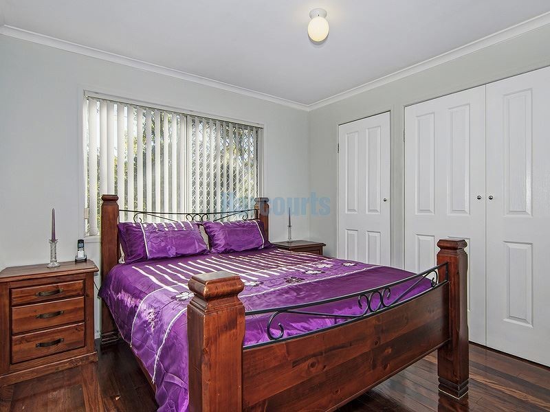 27 Logan Reserve Rd, Waterford West QLD 4133