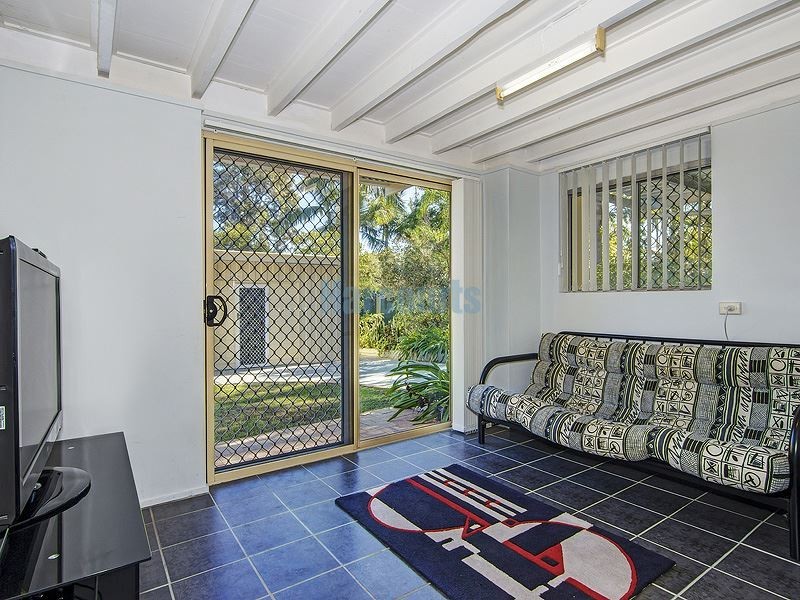 27 Logan Reserve Rd, Waterford West QLD 4133