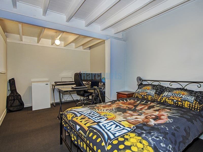 27 Logan Reserve Rd, Waterford West QLD 4133