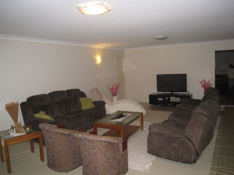 24 Hughes Street, Eagleby QLD 4207