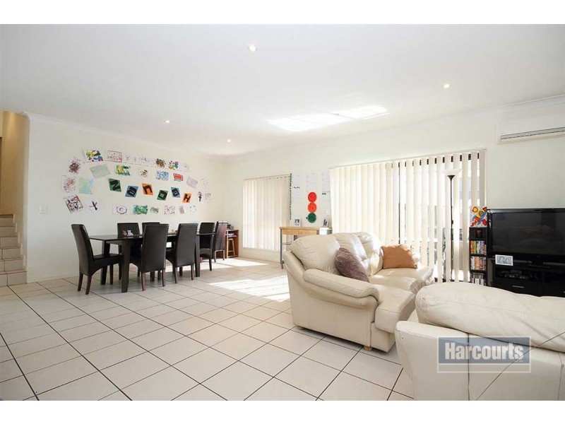 4 Waterclover Dr, Upper Coomera QLD 4209