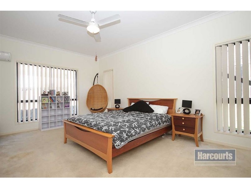 4 Waterclover Dr, Upper Coomera QLD 4209