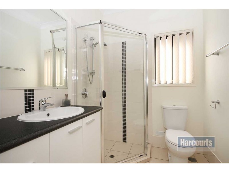 4 Waterclover Dr, Upper Coomera QLD 4209