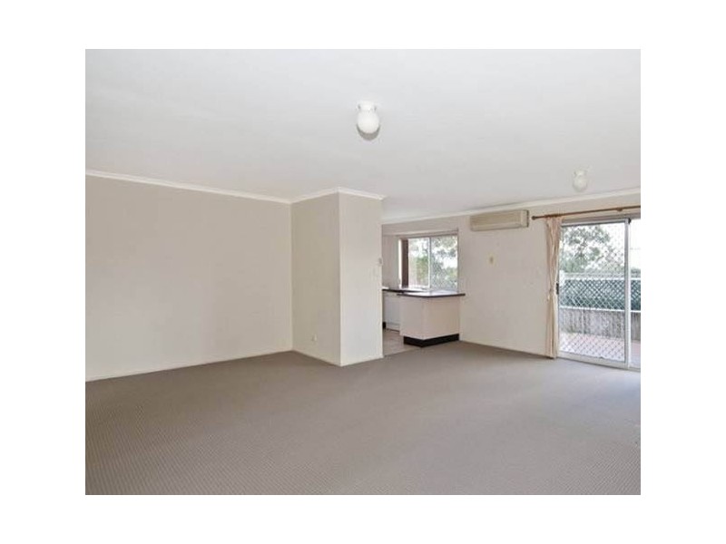 1 Bou Crt, Edens Landing QLD 4207