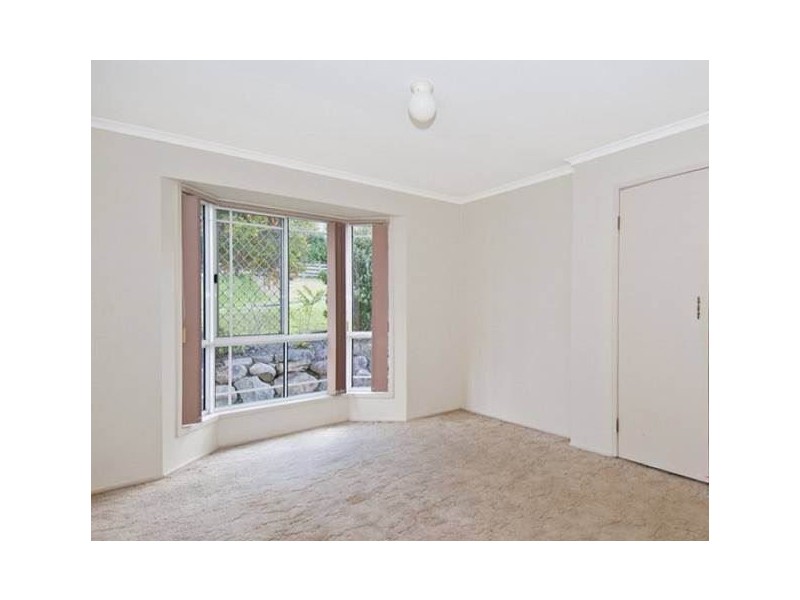 1 Bou Crt, Edens Landing QLD 4207