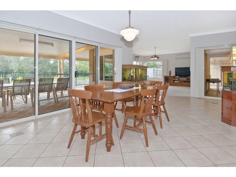 46 Albert Valley Drive, Bahrs Scrub QLD 4207