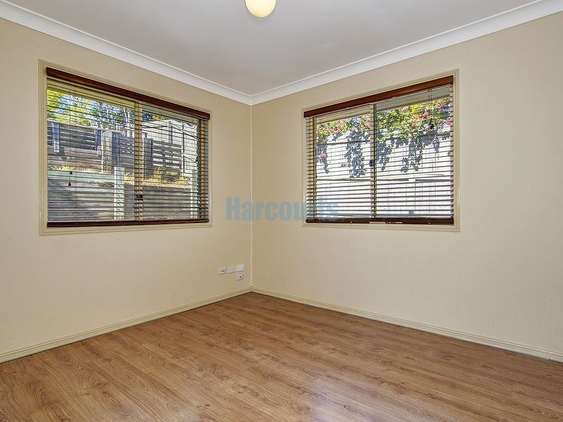 27 Stoten Street, Eagleby QLD 4207