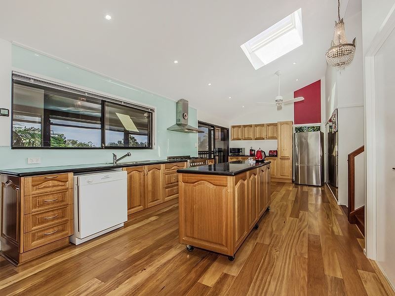 74 Colonsay Street, Middle Park QLD 4074