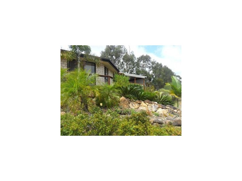 10 Kempe Place, Edens Landing QLD 4207