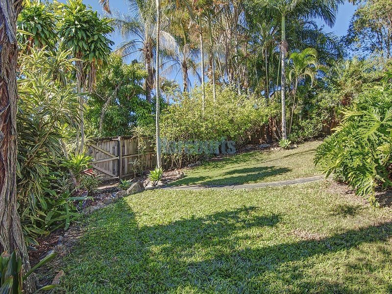 27 Wantana Cres, Edens Landing QLD 4207