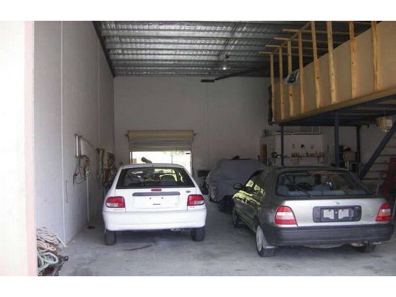 3/4 Transport Pl, Molendinar QLD 4214