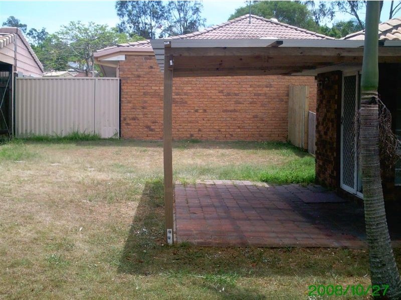 10 Tregana Circuit, Edens Landing QLD 4207