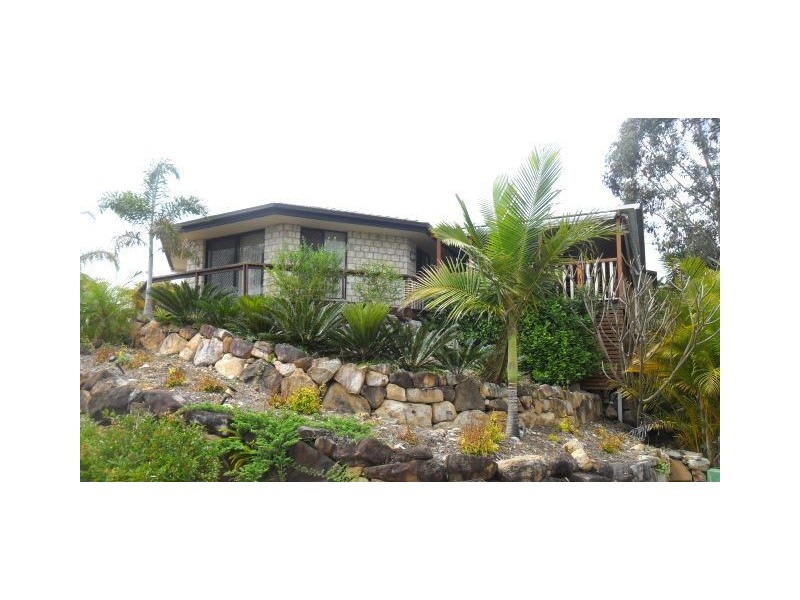 10 Kempe Place, Edens Landing QLD 4207