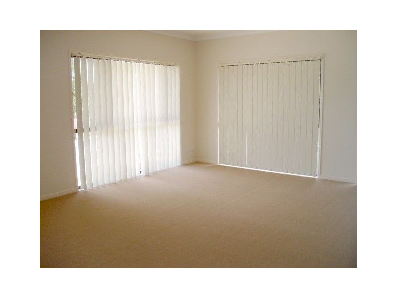 57 Grove Road, Edens Landing QLD 4207