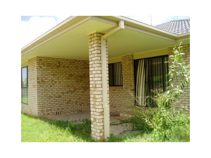 57 Grove Road, Edens Landing QLD 4207