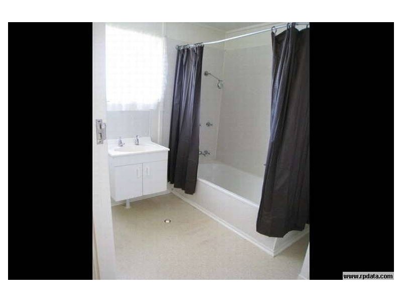 64 Atkinson Street, Kingston QLD 4114