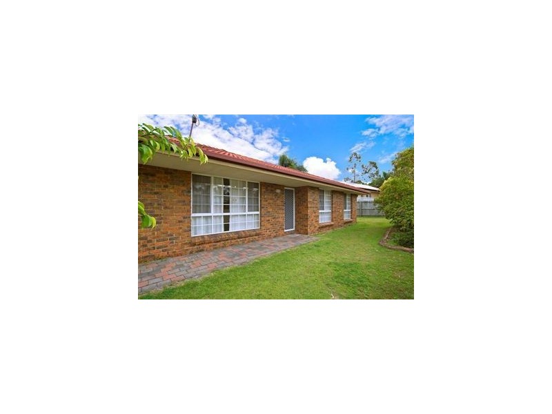 124 Castile Crescent, Edens Landing QLD 4207