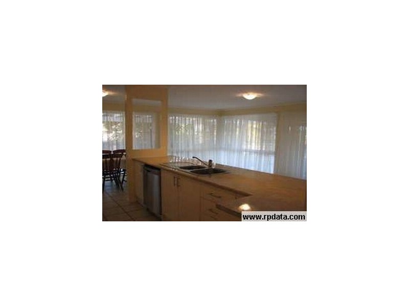 4 Gustav Way, Windaroo QLD 4207