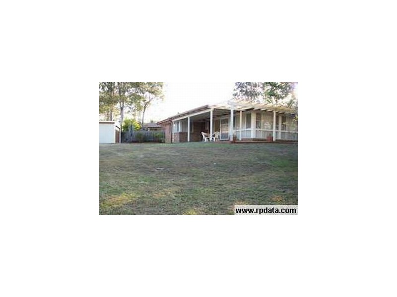 4 Gustav Way, Windaroo QLD 4207