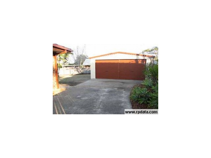 4 Gustav Way, Windaroo QLD 4207