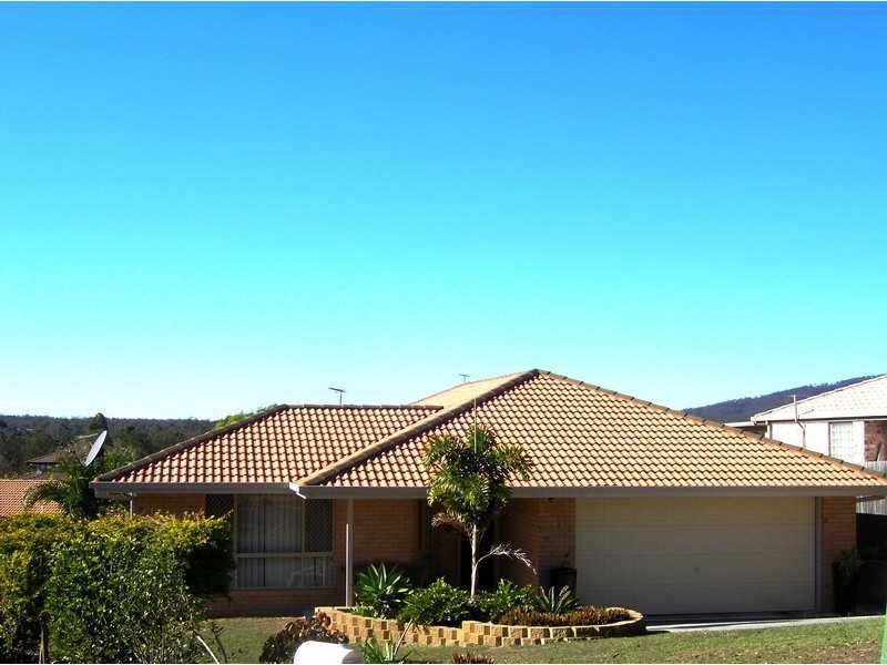 10 Holly Crescent, Windaroo QLD 4207