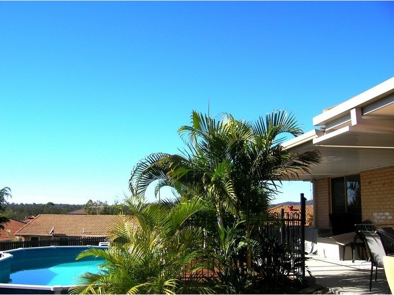 10 Holly Crescent, Windaroo QLD 4207