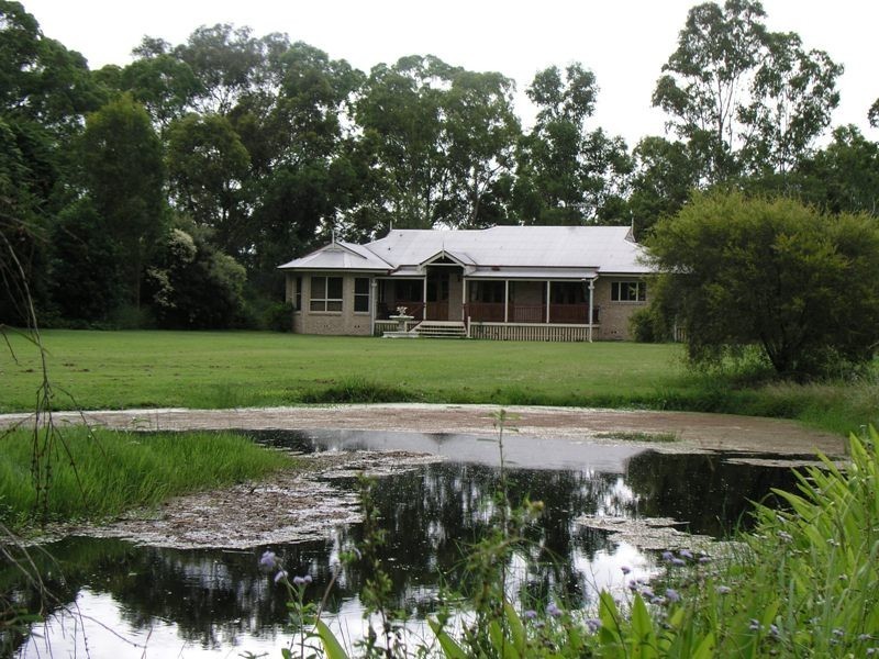 37 Sunbury Street, Buccan QLD 4207