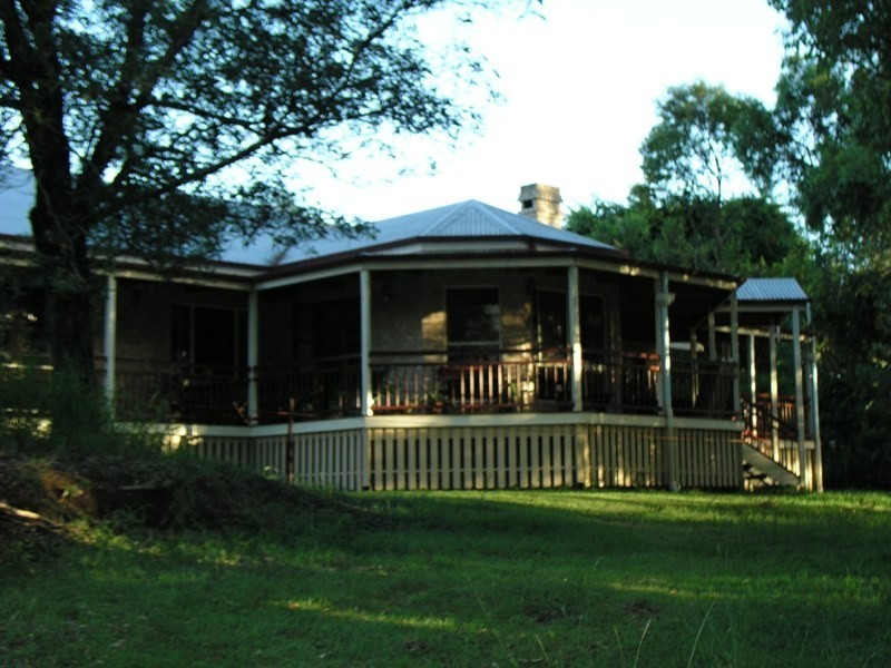 37 Sunbury Street, Buccan QLD 4207