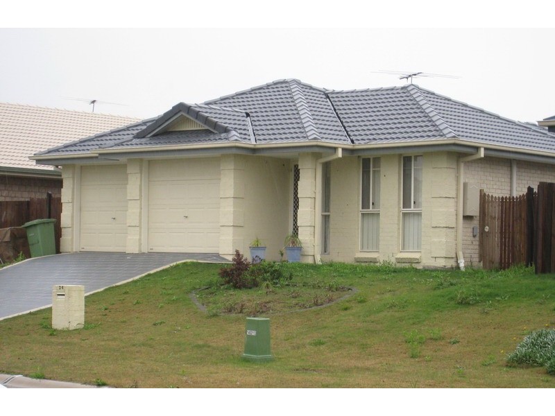 34 Lake Manchester St, Logan Reserve QLD 4133