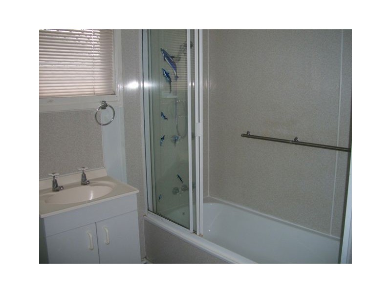 20 Evelyn Street, Kingston QLD 4114