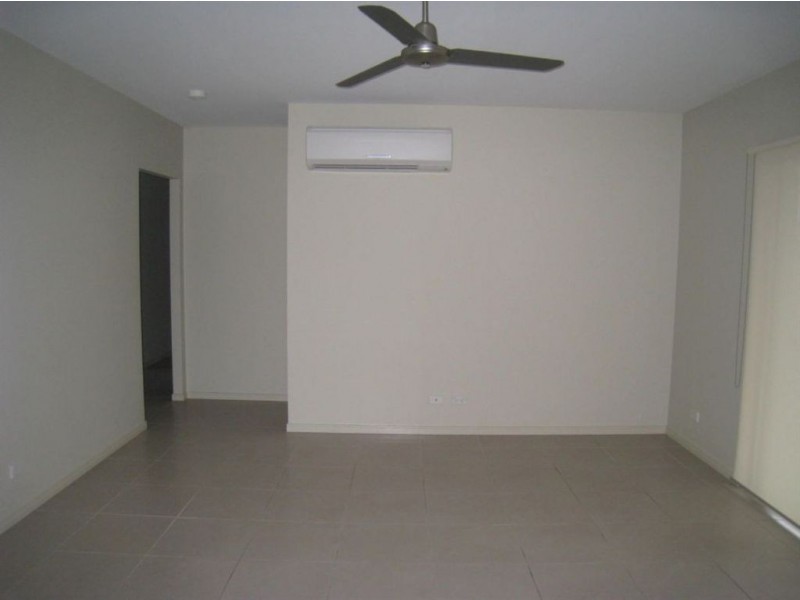 4 Saltram Avenue, Holmview QLD 4207