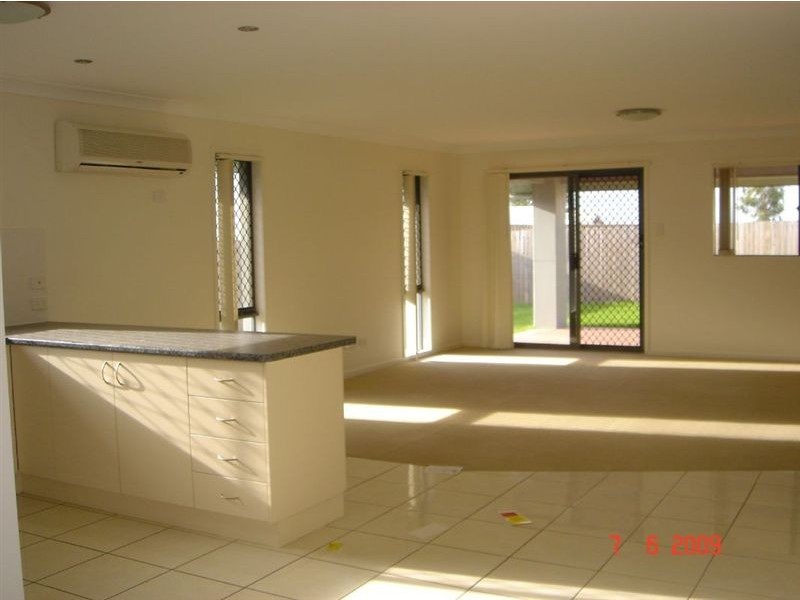 8 Hazelmere Street, Ormeau QLD 4208