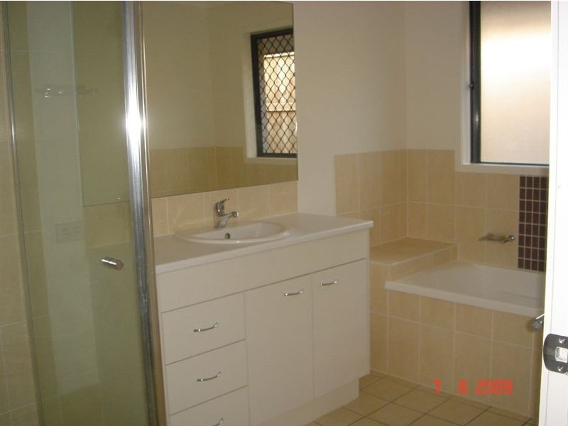 8 Hazelmere Street, Ormeau QLD 4208