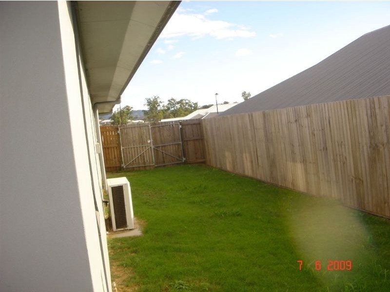 8 Hazelmere Street, Ormeau QLD 4208