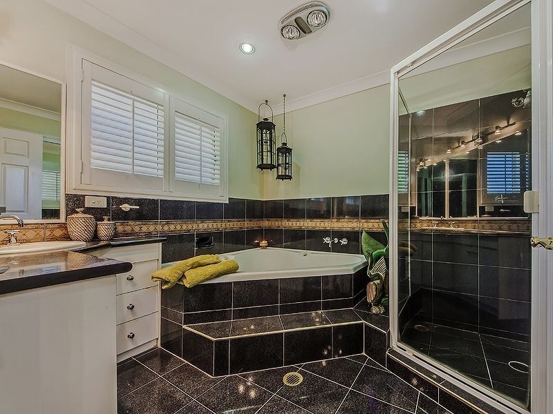 16 Kumalie Ct, Yatala QLD 4207