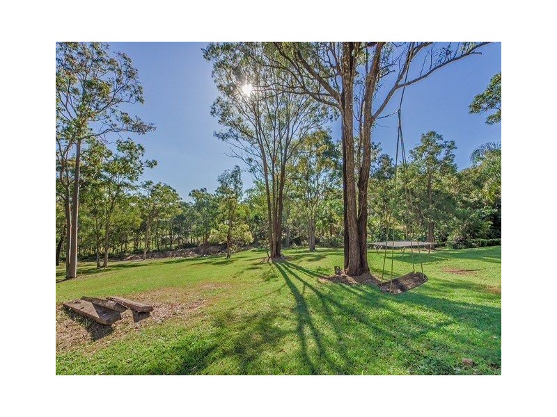 16 Kumalie Ct, Yatala QLD 4207