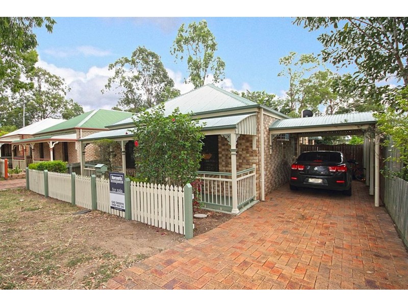 5 Battersea Close, Forest Lake QLD 4078