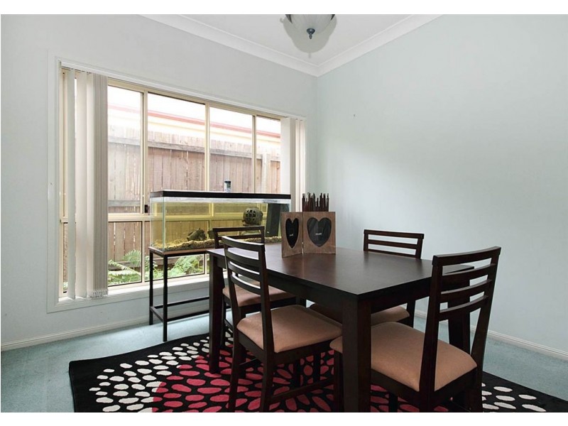 5 Battersea Close, Forest Lake QLD 4078