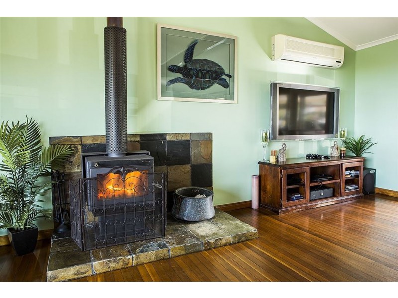 16 Beaton Court, Ormeau QLD 4208